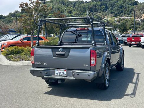 Used 2021 Nissan Frontier SV RWD image 5