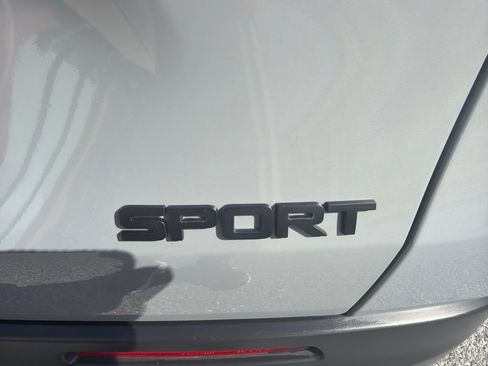Used 2023 Honda HR-V Sport image 15