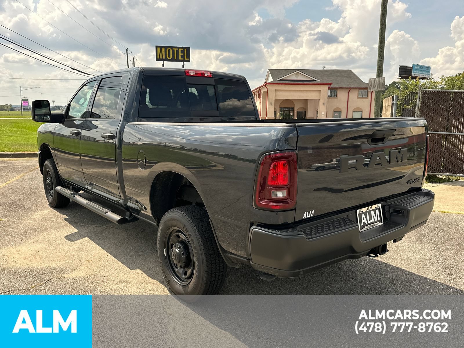 Used 2026 RAM 2500 Tradesman AWD/4WD image 8