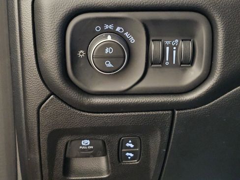 New 2026 RAM 1500 Laramie AWD/4WD image 25