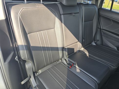Certified 2023 Volkswagen Tiguan SE AWD/4WD image 18