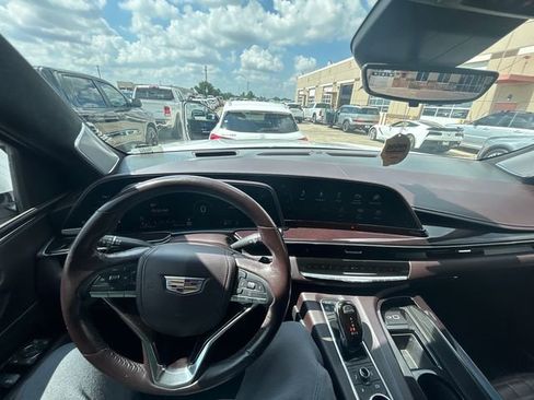 Used 2021 Cadillac Escalade Premium Luxury Platinum AWD/4WD image 14