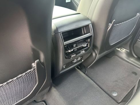 Used 2024 GMC Sierra 2500 Denali w/ Denali Reserve Package image 20