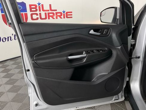 Used 2016 Ford Escape SE w/ Equipment Group 201A FWD image 12