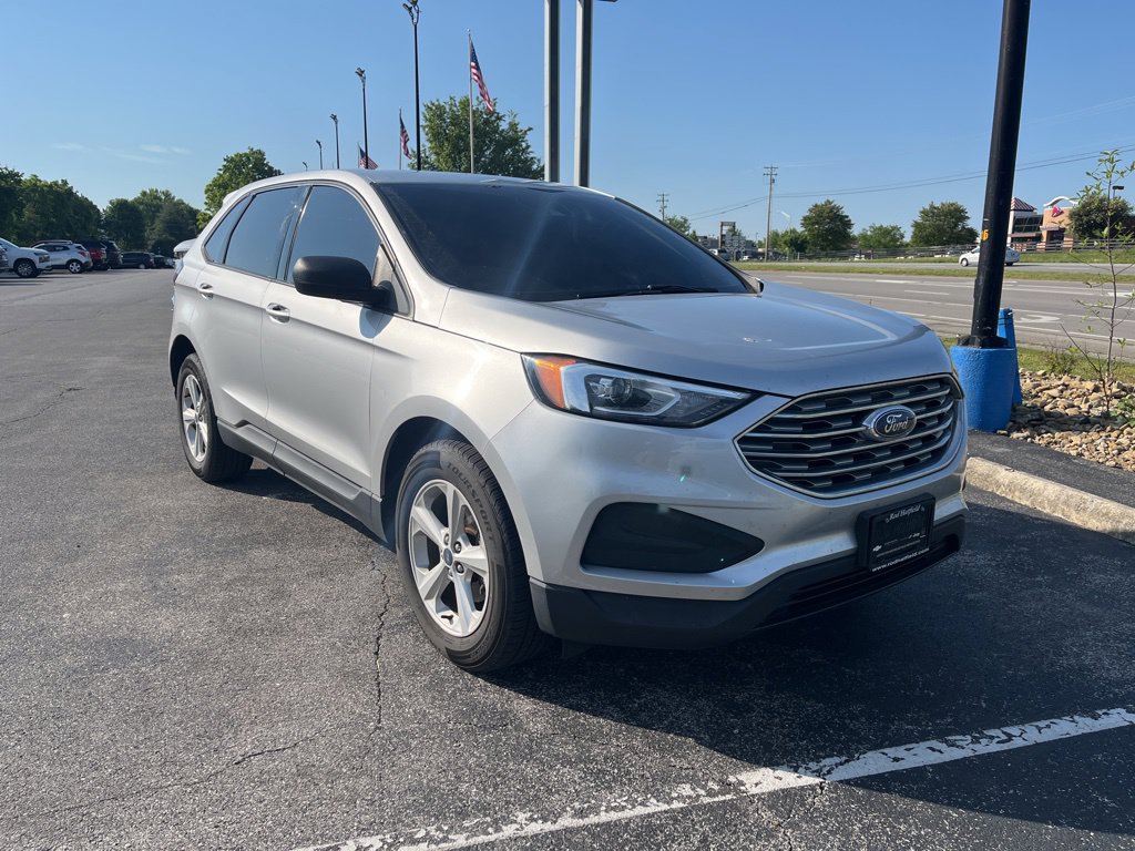 Used 2019 Ford Edge SE FWD image 2