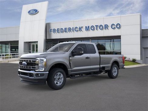 New 2026 Ford F250 XLT w/ FX4 Off-Road Package image 2