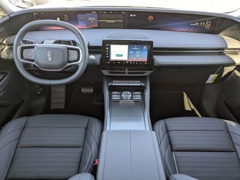 New 2026 Lincoln Nautilus Reserve image 16