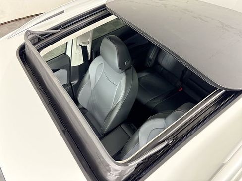 New 2026 Volkswagen Tiguan SE image 22