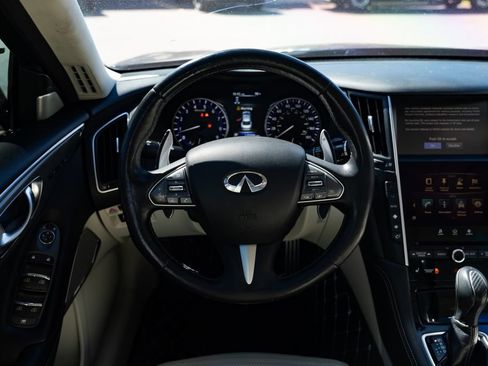Used 2017 INFINITI Q50 Sport RWD image 10