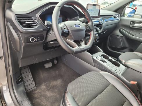 Used 2025 Ford Escape ST-Line AWD/4WD image 18