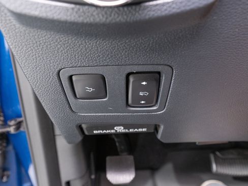 Used 2022 Ford F250 Lariat w/ Black Appearance Package AWD/4WD image 37