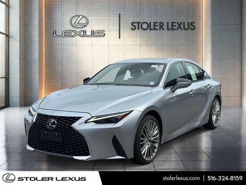 Used 2023 Lexus IS 300 AWD w/ Premium Package image 7