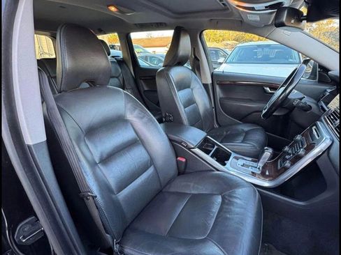 Used 2012 Volvo XC70 T6 image 12