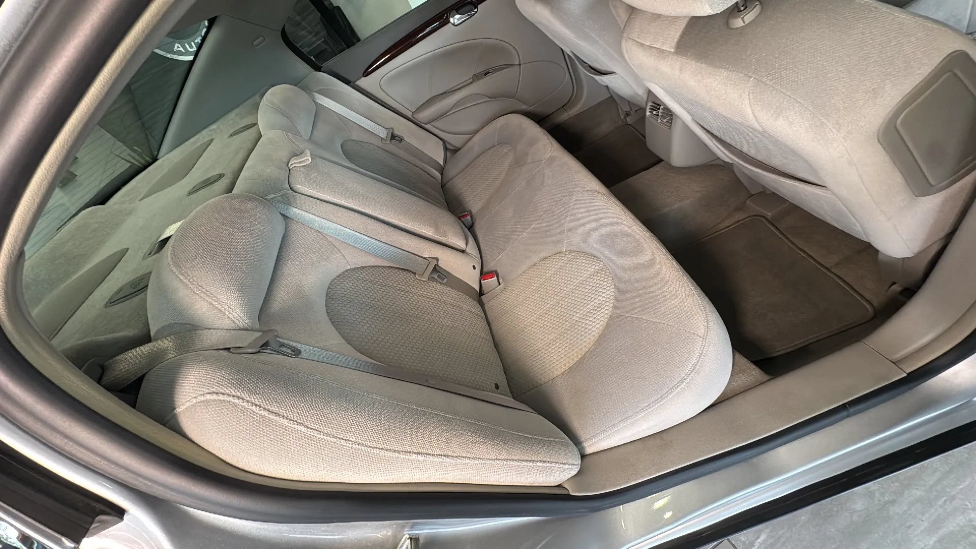 Used 2010 Buick Lucerne CX FWD image 52