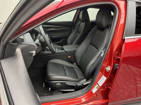 Certified 2025 MAZDA MAZDA3 s Sport image 9