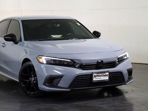 Used 2024 Honda Civic Sport image 6