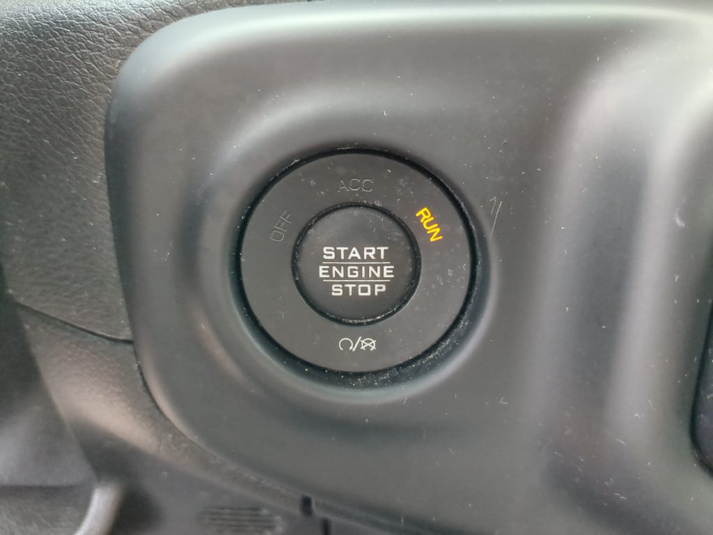 Used 2019 Jeep Wrangler Unlimited Sahara AWD/4WD image 29