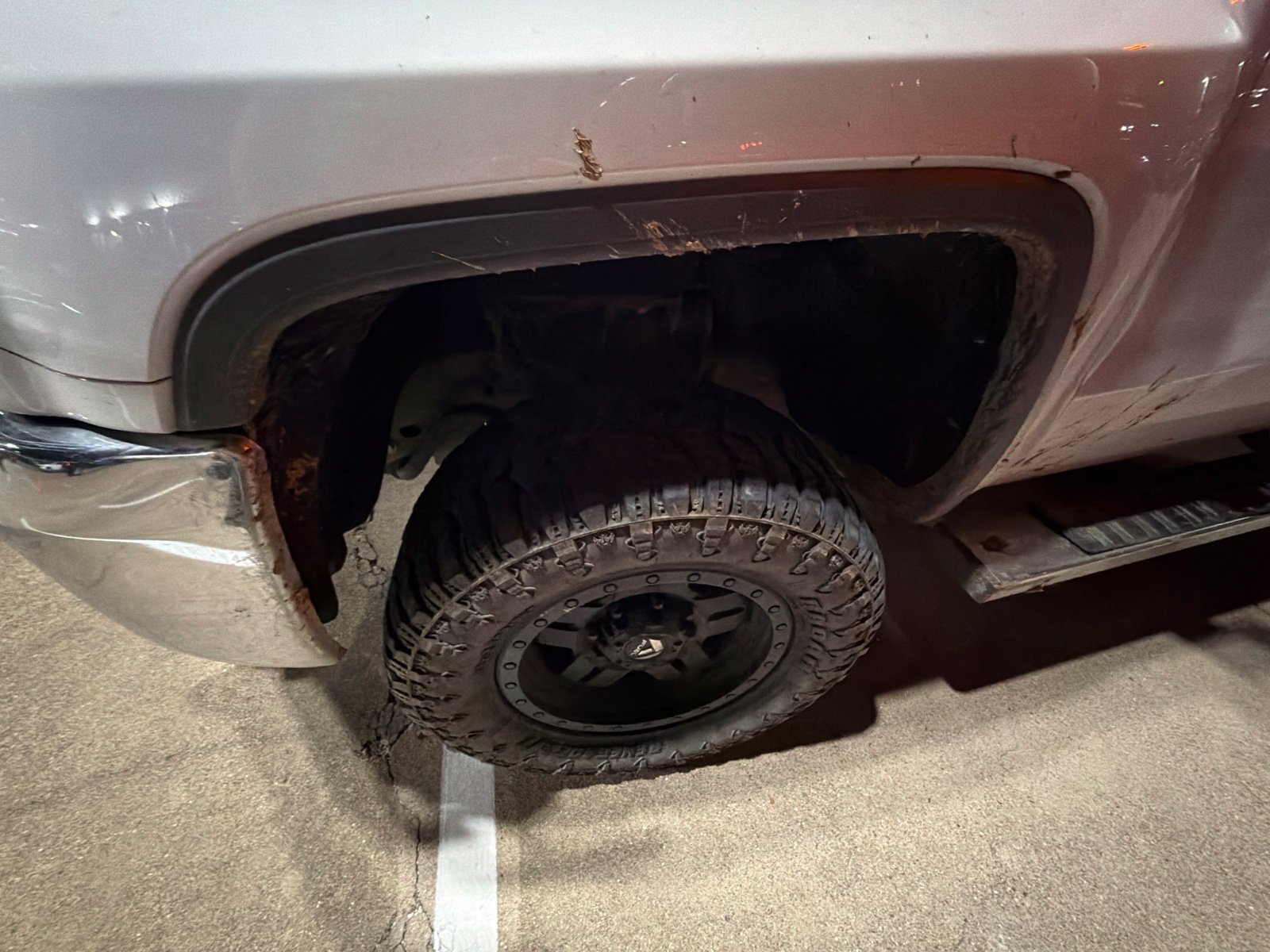 Used 2018 GMC Sierra 2500 4x4 Crew Cab w/ Sierra Convenience Package image 4
