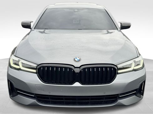 Used 2023 BMW 530i xDrive w/ Premium Package AWD/4WD image 2