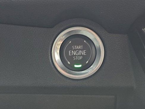 Used 2024 Chevrolet Traverse Z71 w/ Enhanced Driving Package image 33