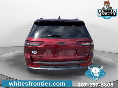 Used 2023 Jeep Grand Cherokee L Limited w/ Black Appearance Package AWD/4WD image 4