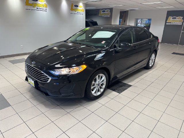 Certified 2019 Ford Fusion SE FWD image 2