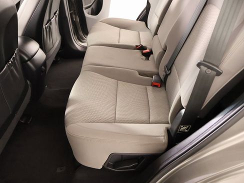 Used 2018 Hyundai Santa Fe Sport image 11