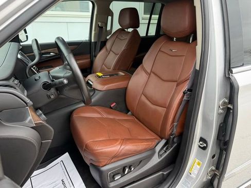 Used 2015 Cadillac Escalade ESV Premium AWD/4WD image 10