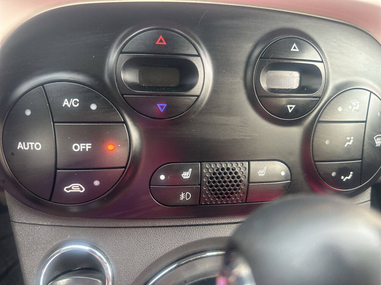 Used 2015 FIAT 500 Turbo w/ Comfort/Convenience Group FWD image 24