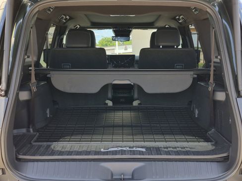 Used 2025 Lexus GX 550 w/ Accessory Package (2T) AWD/4WD image 8