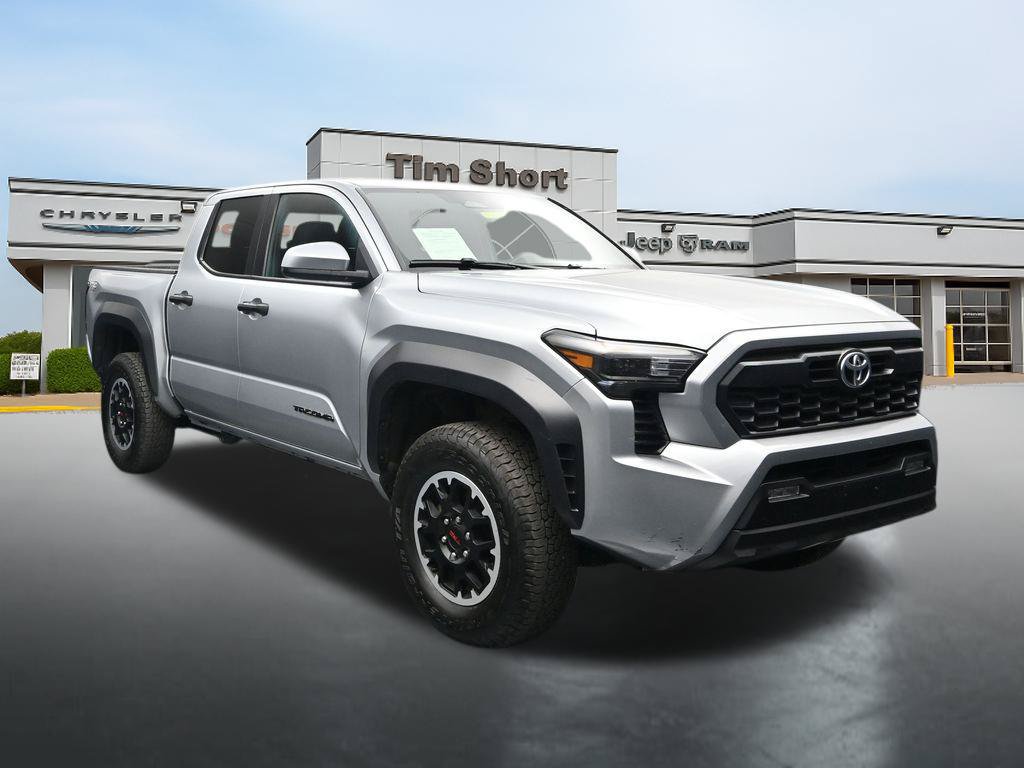 Used 2025 Toyota Tacoma TRD Off-Road AWD/4WD image 7