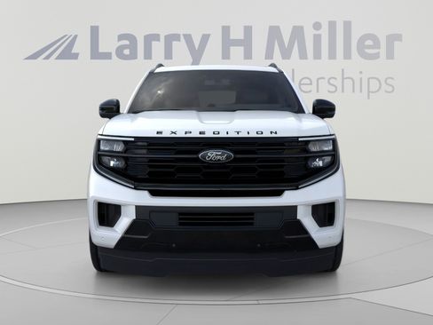 New 2026 Ford Expedition Max Platinum w/ Stealth Appearance Package AWD/4WD image 6