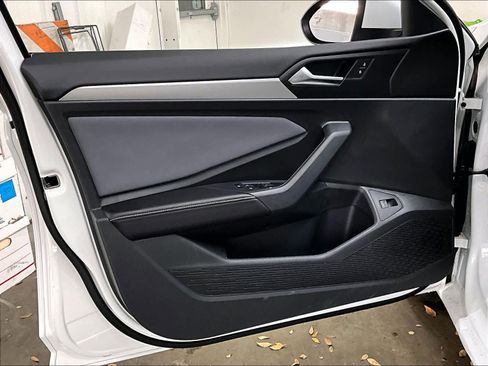 New 2026 Volkswagen Jetta SE image 22