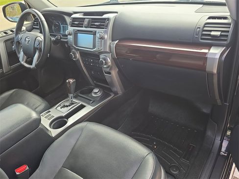 Used 2015 Toyota 4Runner Limited image 30