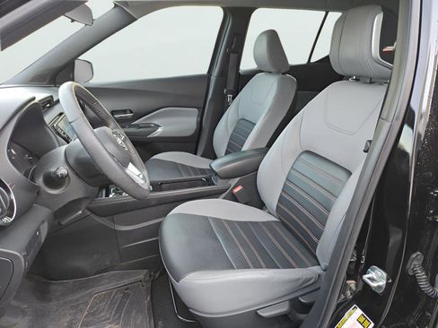 Used 2023 Nissan Kicks SR w/ SR Premium Package image 35