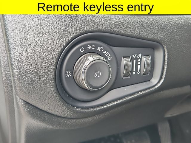 Certified 2023 Jeep Renegade Trailhawk w/ Trailhawk Elite Group AWD/4WD image 23