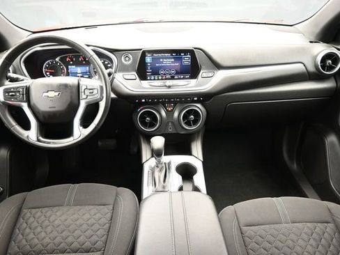 Used 2022 Chevrolet Blazer LT image 25
