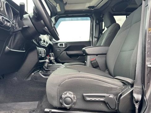 Used 2021 Jeep Wrangler Unlimited Sport AWD/4WD image 33