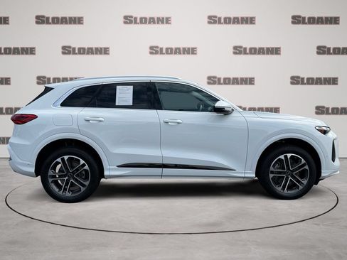 Used 2025 Audi Q5 Premium w/ Convenience Package AWD/4WD image 6
