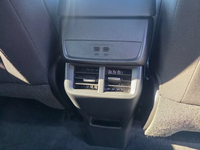 Used 2026 Chevrolet Equinox LT w/ LPO, Floor Liner Package AWD/4WD image 15