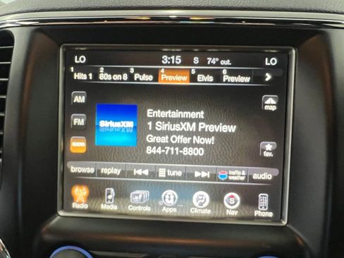 Used 2017 Jeep Grand Cherokee Trailhawk w/ Trailhawk Luxury Group AWD/4WD image 22