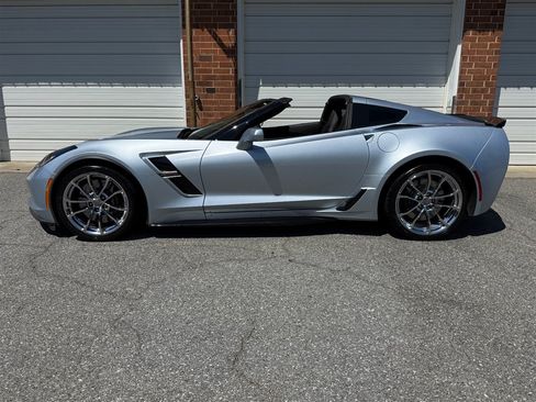 Used 2017 Chevrolet Corvette Grand Sport RWD image 23