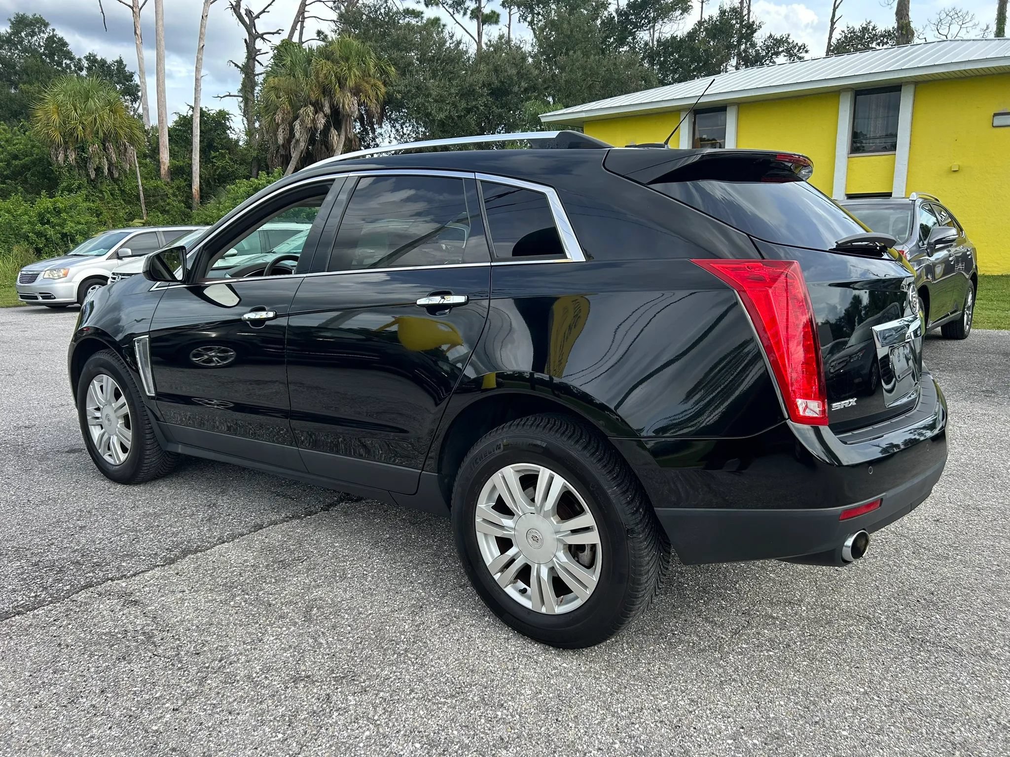 Used 2014 Cadillac SRX Premium FWD image 4
