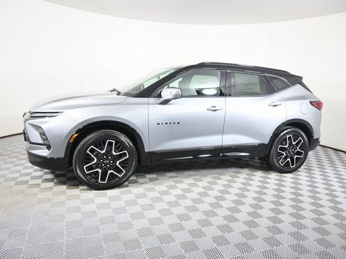 New 2026 Chevrolet Blazer RS image 2