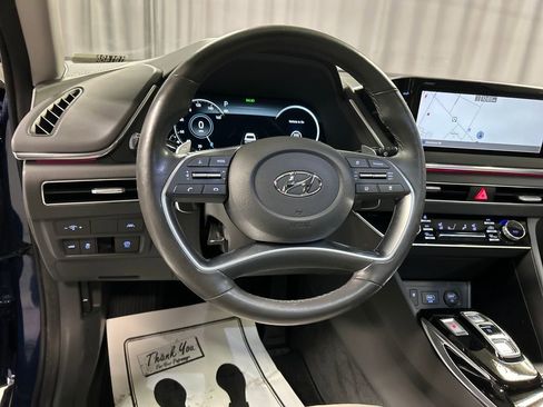 Used 2022 Hyundai Sonata Limited image 13
