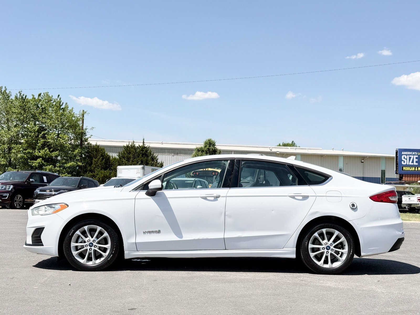 Used 2019 Ford Fusion SE FWD image 10