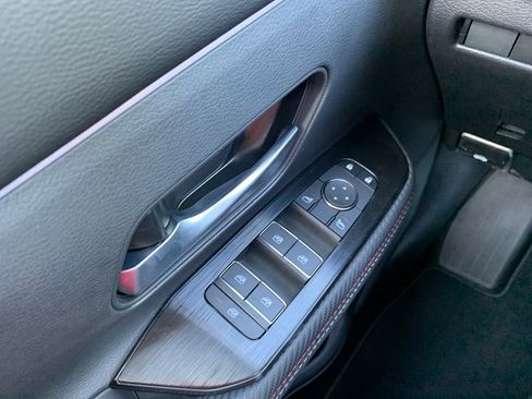 New 2026 Nissan Kicks SR w/ Cold Weather Package FWD image 16