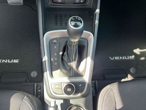 New 2026 Hyundai Venue SEL image 21