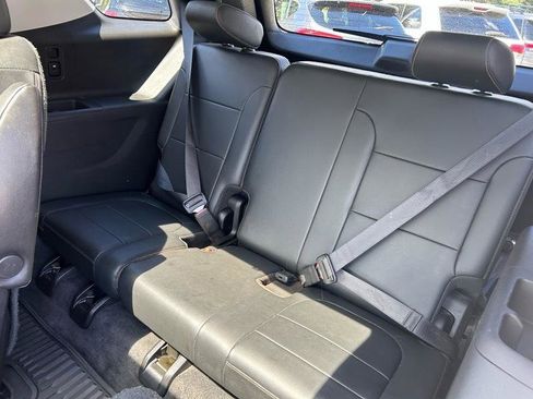 Used 2019 Chevrolet Traverse Premier w/ Redline Edition FWD image 16