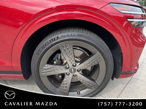 Used 2024 Genesis GV70 2.5T w/ Sport Prestige Package AWD/4WD image 23